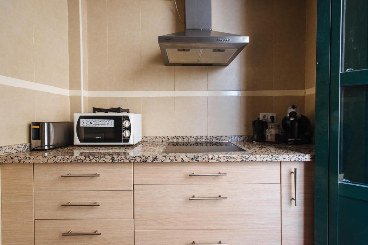 Homeyseville- Bright Apartment At Santa Cruz 6 Pax, Parking Optional Экстерьер фото