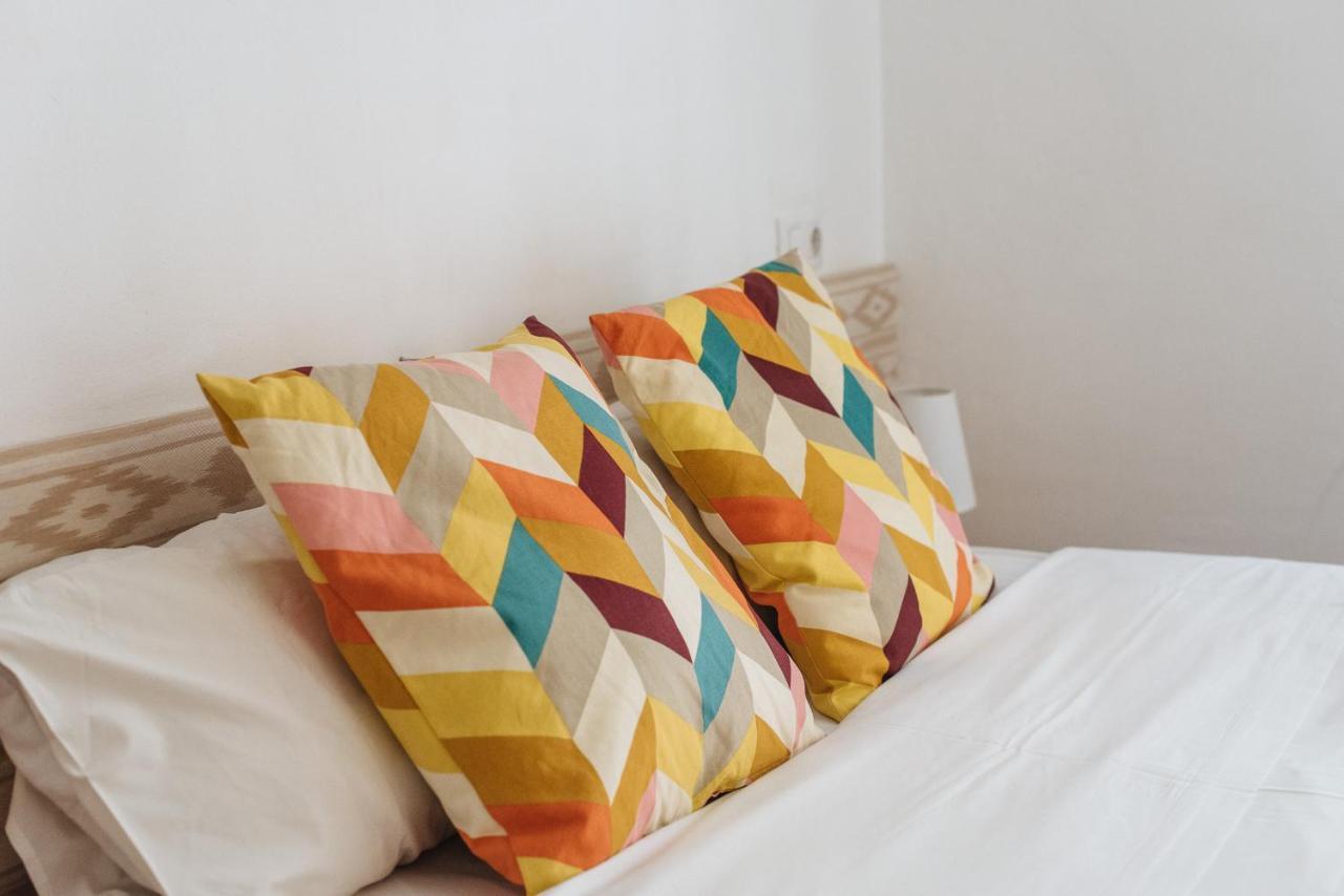 Homeyseville- Bright Apartment At Santa Cruz 6 Pax, Parking Optional Экстерьер фото